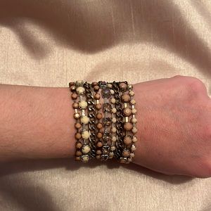 Multi strand neutral bracelet